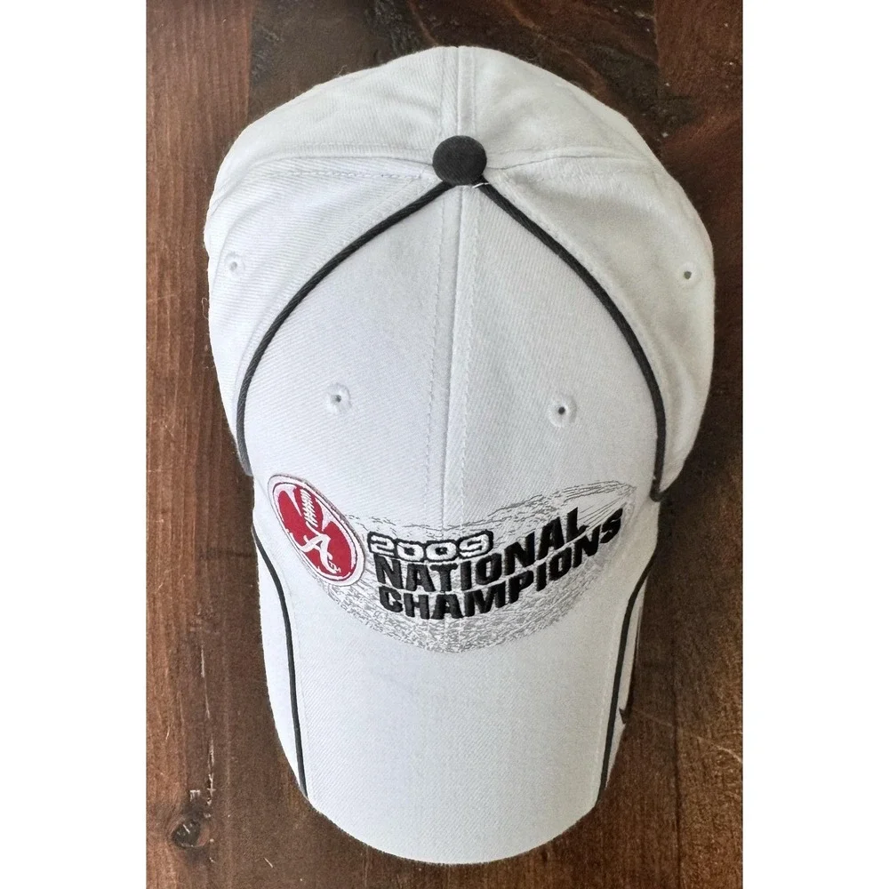 Alabama Crimson Tide Hat Mens One Size White NCAA Football Nike 2009 Champs